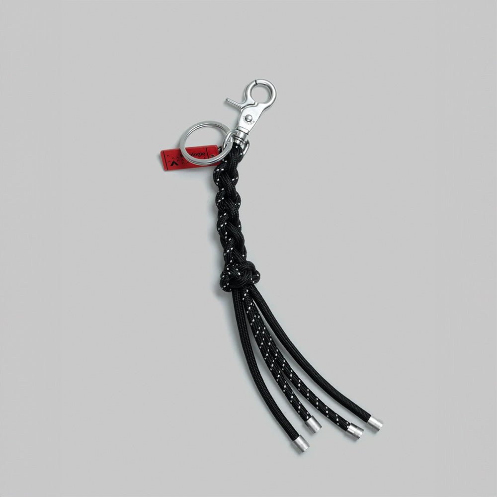 Sinnet keychain Black Reflective