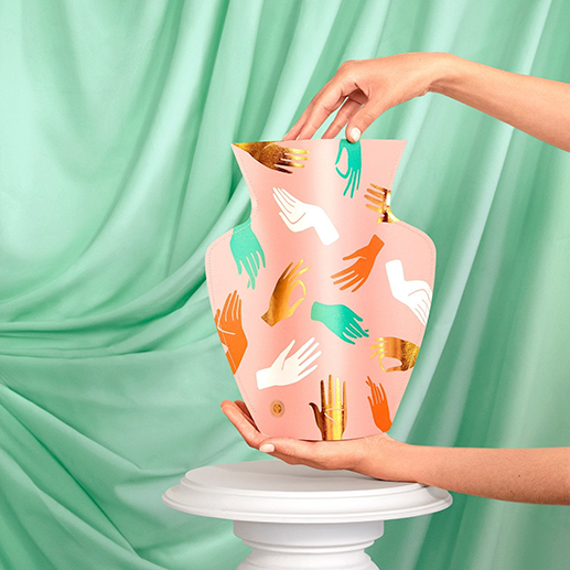 Vase en papier Hamsa rose