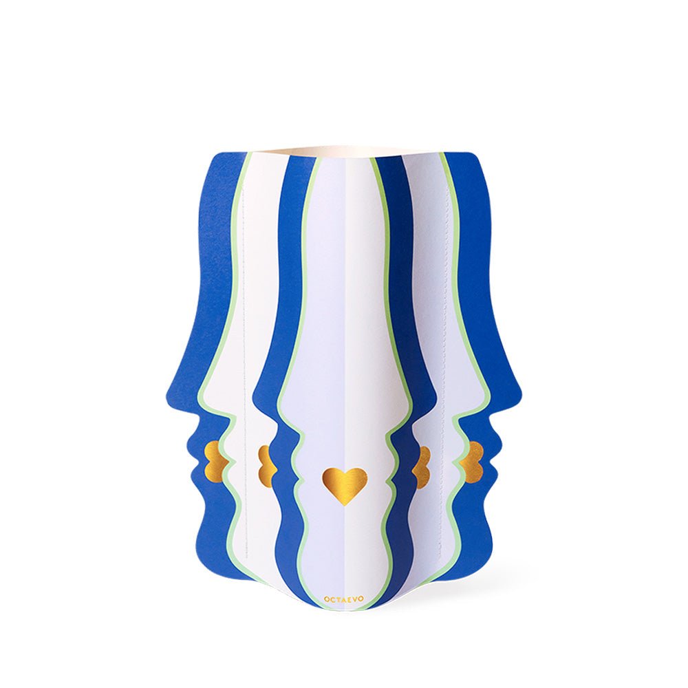 Vase en papier baiser